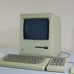 Macintosh 512K o4