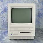 Macintosh SE/30 front